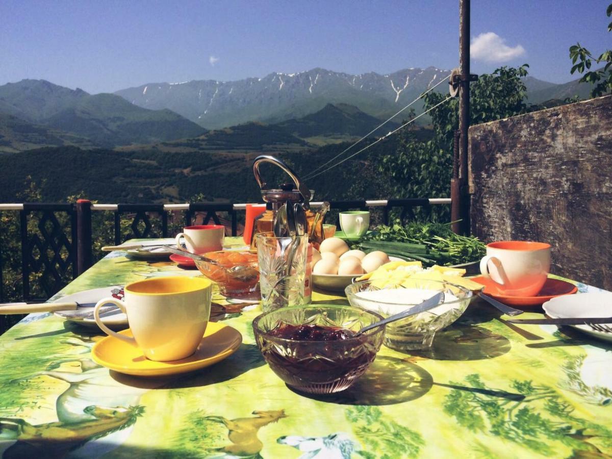 Ana-Maria Bnb Bed & Breakfast Tat'ev Exterior photo