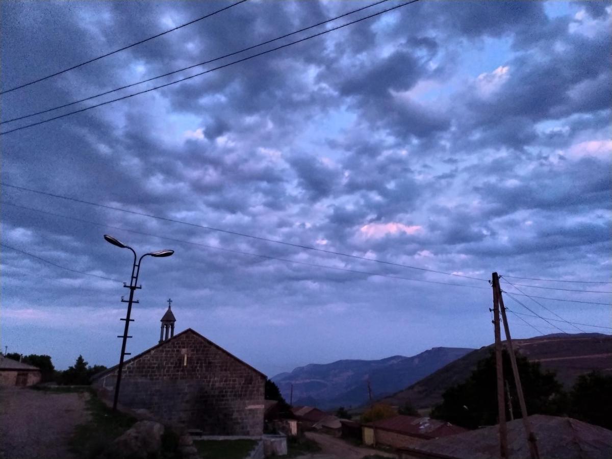 Ana-Maria Bnb Bed & Breakfast Tat'ev Exterior photo